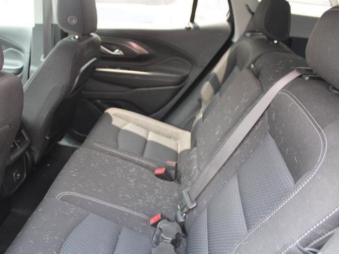 Used 2022 GMC Terrain SLE AWD/4WD image 5