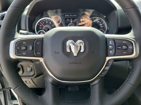 New 2026 RAM 1500 4x4 Crew Cab image 11