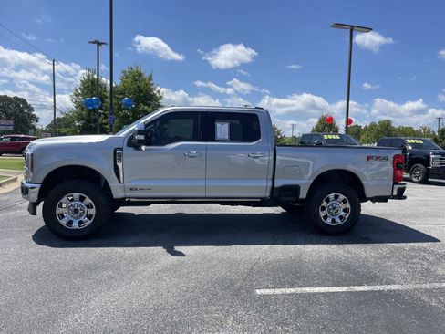 Used 2024 Ford F250 Lariat w/ Lariat Ultimate Package AWD/4WD image 8