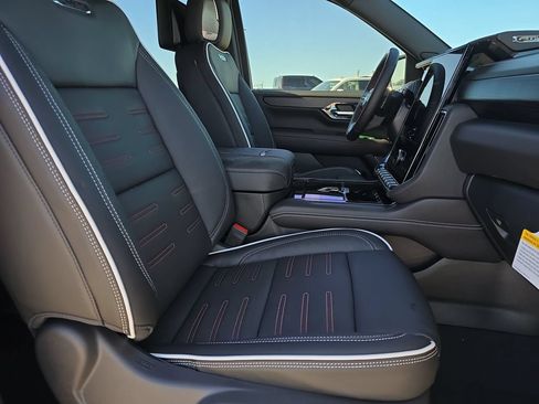 New 2026 GMC Yukon XL AT4 Ultimate w/ LPO, Floor Liner Package AWD/4WD image 10