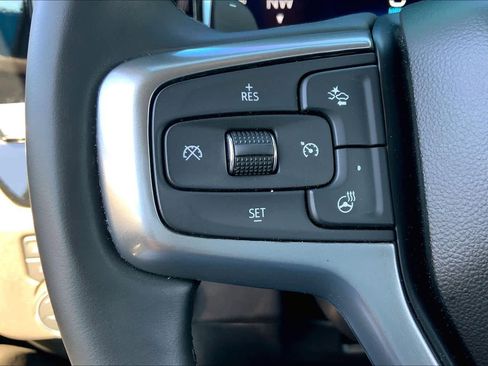 Used 2025 Chevrolet Silverado 1500 LT Trail Boss w/ Dark Appearance Package image 24