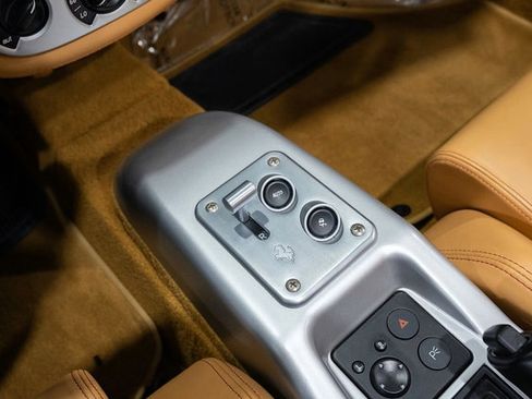 Used 2004 Ferrari 360 Spider image 38