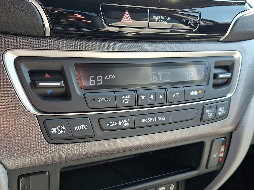 Used 2023 Honda Ridgeline RTL-E image 18