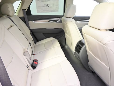 New 2025 Cadillac XT5 Premium Luxury w/ LPO, Floor Liner Package image 18