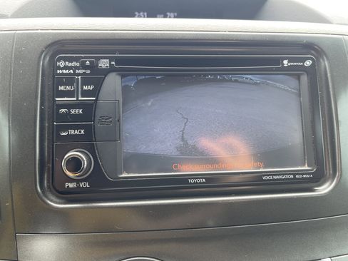 Used 2014 Toyota Sienna SE w/ SE Premium Package w/Entune image 27