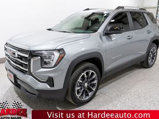 Used 2025 GMC Terrain Elevation w/ Elevation Premium Package video 2