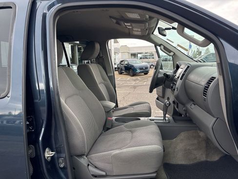 Used 2016 Nissan Frontier SV image 20