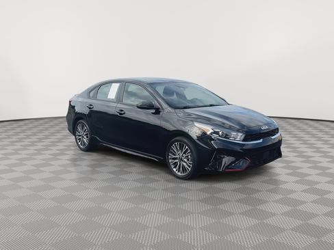 Used 2024 Kia Forte GT-Line FWD image 2