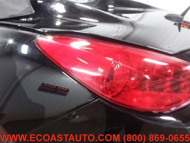 Used 2009 Pontiac Solstice GXP w/ Club Sport Package RWD image 19