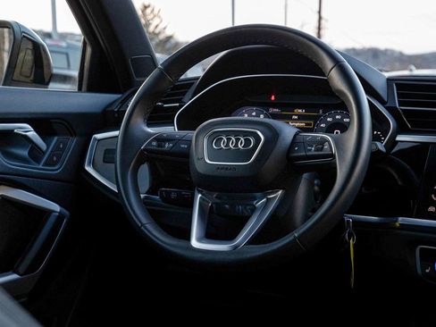 Used 2025 Audi Q3 2.0T Premium AWD/4WD image 24