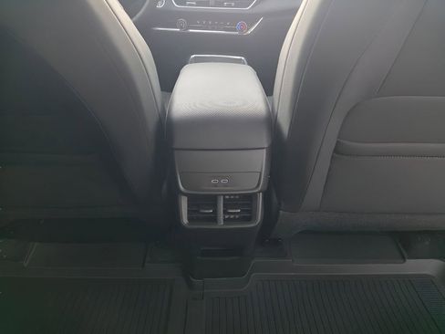 New 2026 Chevrolet Equinox LT w/ Safety and Technology Package image 8