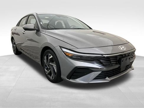 Certified 2024 Hyundai Elantra Limited image 7