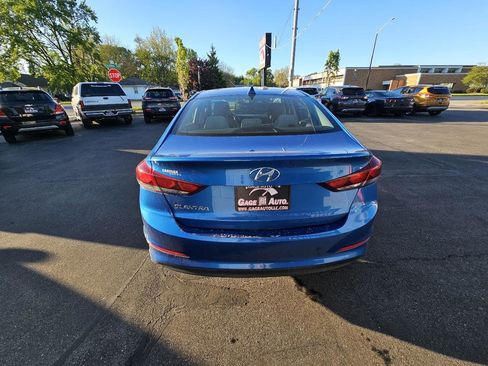 Used 2017 Hyundai Elantra SE FWD image 9