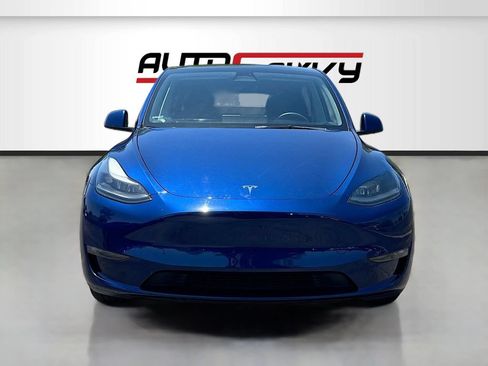 Used 2023 Tesla Model Y Long Range AWD/4WD image 2