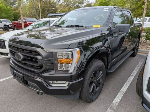 Used 2021 Ford F150 XLT w/ Equipment Group 302A High AWD/4WD image 4