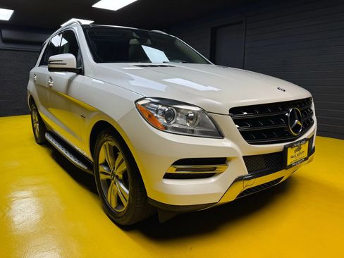 Used 2012 Mercedes-Benz ML 350 ML 350 BlueTEC Sport Utility 4 image 3