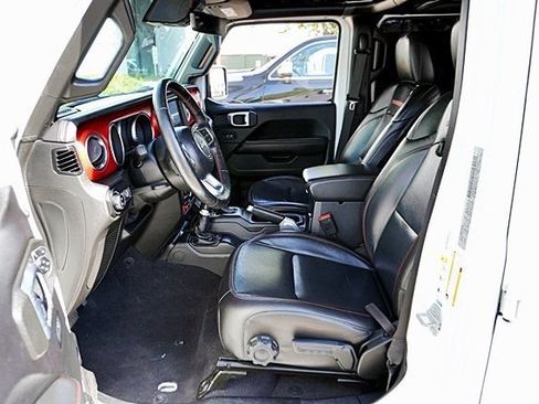 Used 2020 Jeep Gladiator Rubicon AWD/4WD image 18