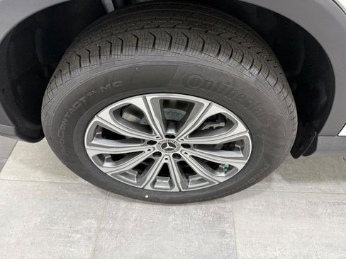 New 2026 Mercedes-Benz GLC 300 4MATIC image 3