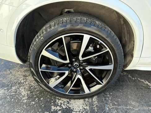 Used 2023 Volvo XC90 B6 Plus w/ Protection Package Premier image 9