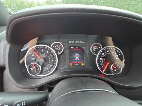 New 2026 RAM 1500 Tradesman AWD/4WD image 19