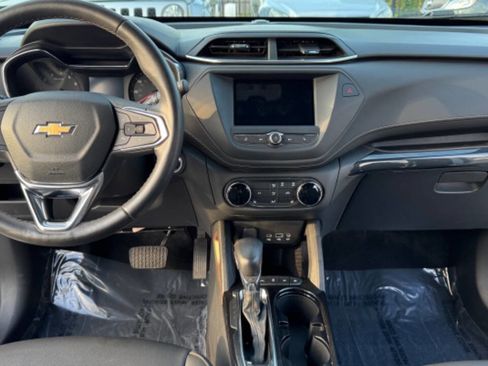 Used 2023 Chevrolet TrailBlazer ACTIV image 21