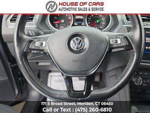 Used 2018 Volkswagen Tiguan SE AWD/4WD image 26