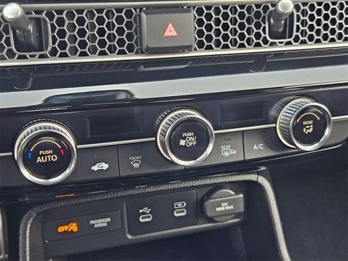 Used 2025 Honda Civic Sport image 23