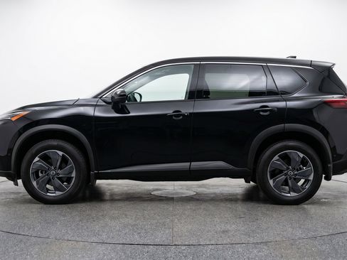 Used 2025 Nissan Rogue SV FWD image 5