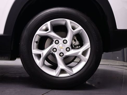 Used 2024 Chevrolet Trax LS w/ LS Convenience Package FWD image 26