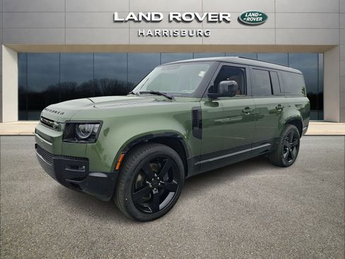 New 2026 Land Rover Defender 130 X-Dynamic SE AWD/4WD image 1