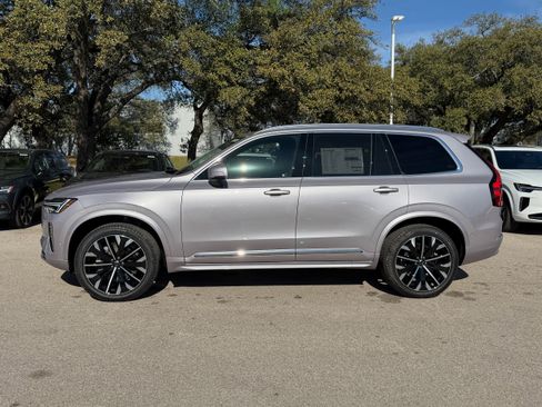 New 2026 Volvo XC90 B5 Ultra w/ Lounge Package AWD/4WD image 3
