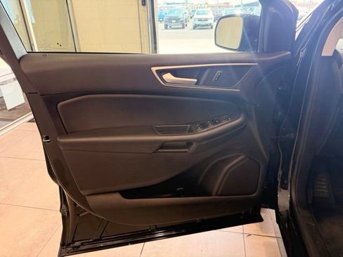 Used 2024 Ford Edge SEL AWD/4WD image 11