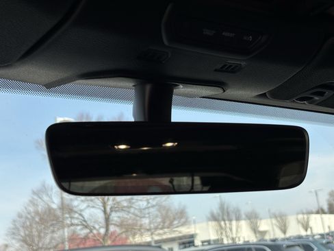 Used 2022 Jeep Wrangler Unlimited Sahara w/ Cold Weather Group image 27