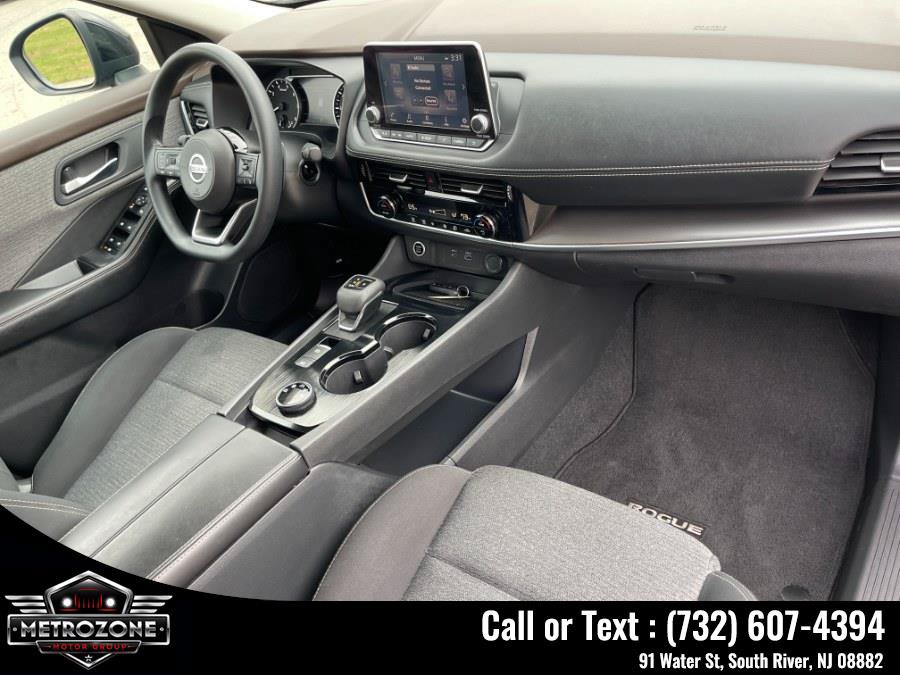 Used 2021 Nissan Rogue SV AWD/4WD image 18