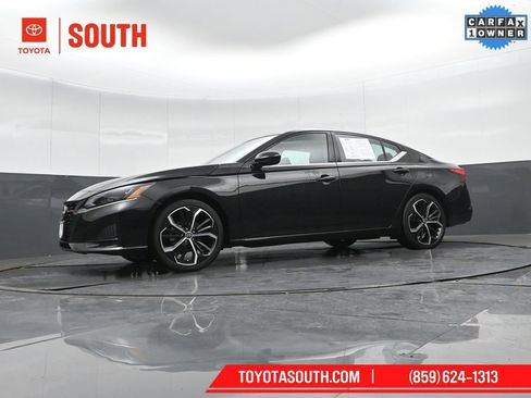 Used 2024 Nissan Altima 2.5 SR image 36