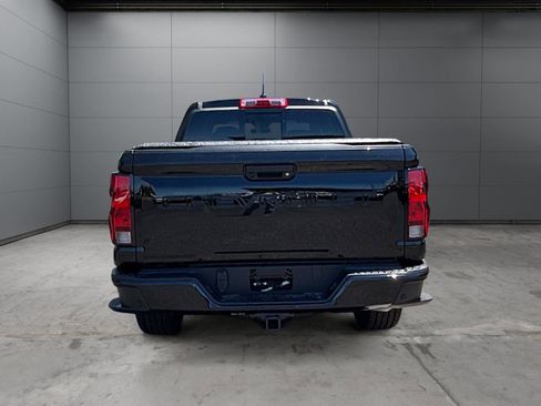 New 2026 Chevrolet Colorado W/T AWD/4WD image 4