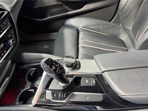 Used 2018 BMW 530i image 25