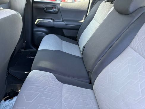 Used 2021 Toyota Tacoma TRD Sport RWD image 36