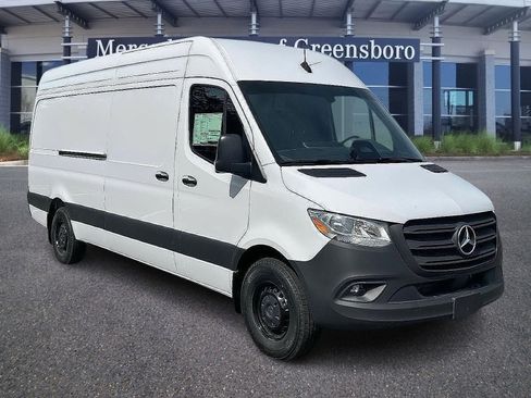 New 2025 Mercedes-Benz Sprinter 2500 image 2