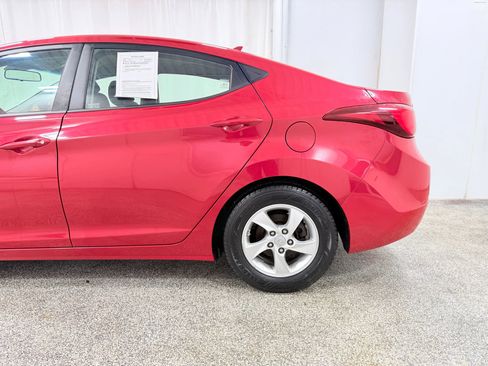 Used 2014 Hyundai Elantra SE FWD image 5