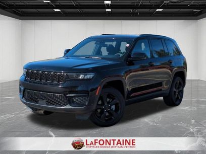 Used 2024 Jeep Grand Cherokee Altitude