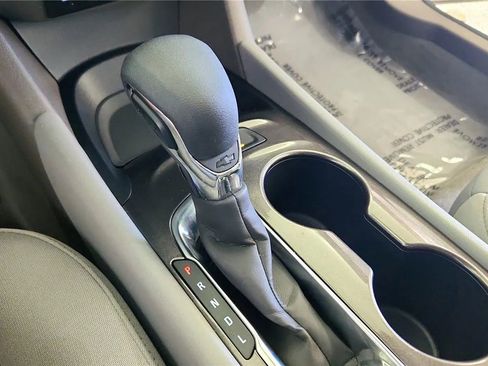Used 2025 Chevrolet Malibu LS FWD image 26