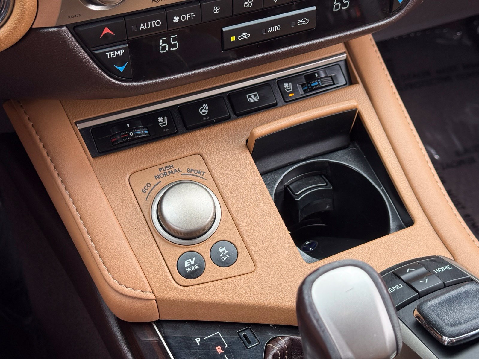 Used 2016 Lexus ES 300h w/ Ultra Luxury Package FWD image 23