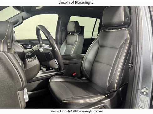 Used 2022 GMC Yukon XL SLT AWD/4WD image 18