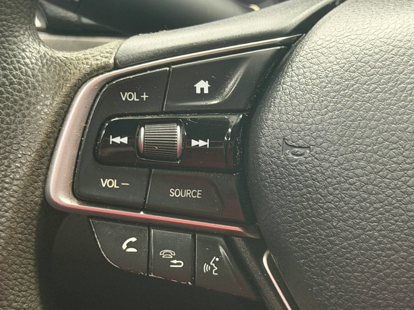 Used 2019 Honda Accord LX image 24