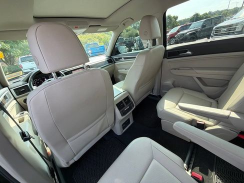Used 2019 Volkswagen Atlas SEL AWD/4WD image 16