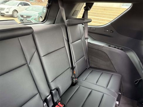 Used 2024 Cadillac Escalade Luxury image 19