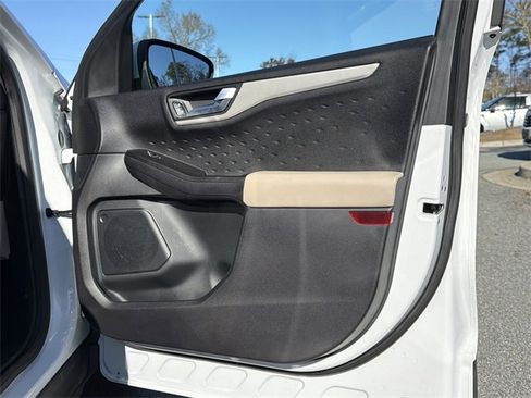 Used 2020 Ford Escape SEL image 14