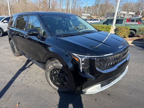 New 2026 Kia Carnival image 1