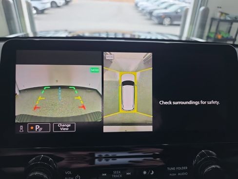 Used 2023 Nissan Armada SL w/ Midnight Edition Package image 43